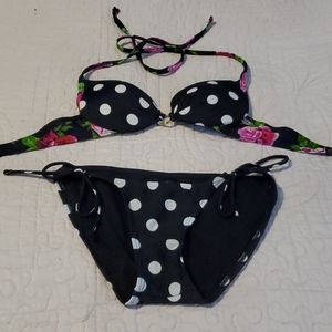 💜5/$10💜 Polka dot bikini, 32B and Small